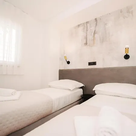 Apartment Lana Stobrec Split